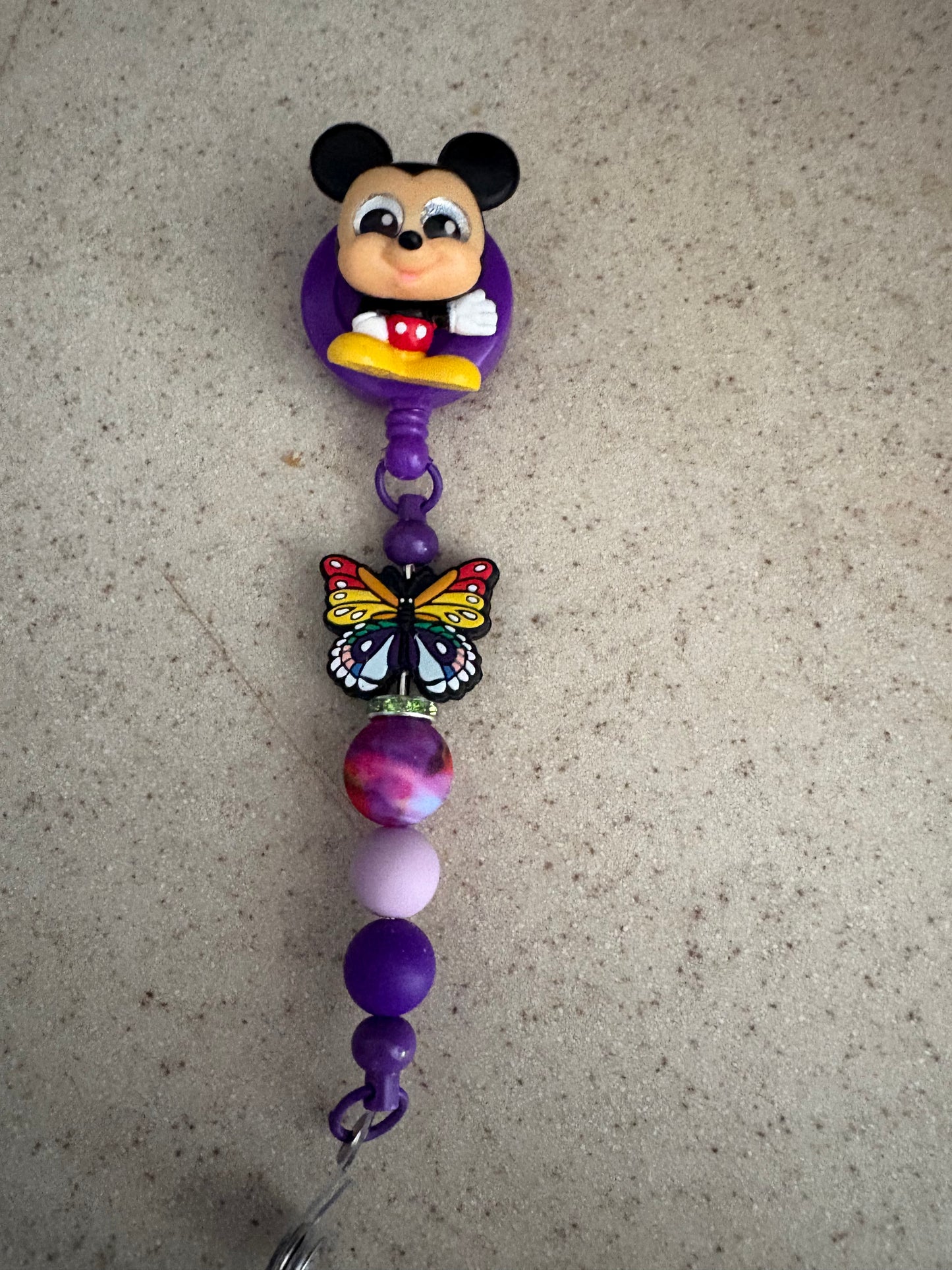 Beaded badge reel